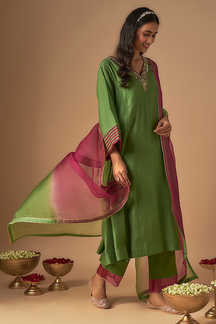 Green Chanderi Pitta Embroidered Kurta Set by Cupid Cotton at Pernia's Pop Up Shop