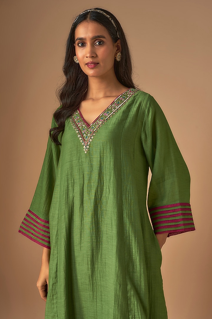 Green Chanderi Pitta Embroidered Kurta Set by Cupid Cotton at Pernia's Pop Up Shop