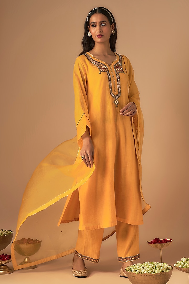 Yellow Handwoven Chanderi Pitta Embroidered Kurta Set by Cupid Cotton at Pernia's Pop Up Shop