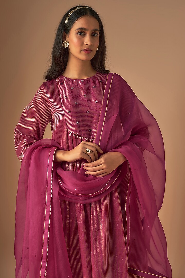 Magenta Chanderi Silk Pitta Embroidered Kurta Set by Cupid Cotton at Pernia's Pop Up Shop