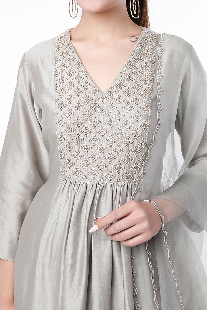 Grey Hand Embroidered Kurta Set by Cupid Cotton at Pernia's Pop Up Shop