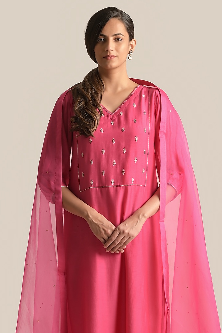 Pink Silk Embroidered Kurta Set by Cupid Cotton at Pernia's Pop Up Shop
