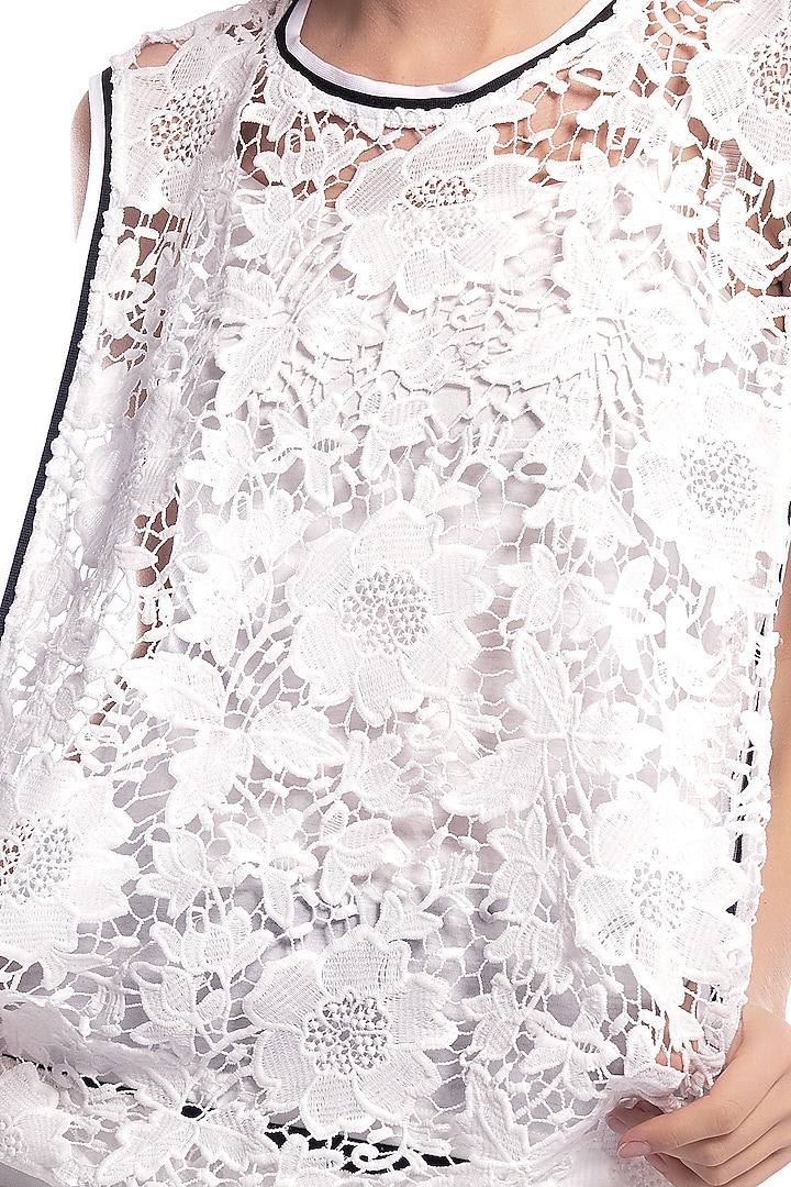White Crochet Lace Top With Attached Inner by Curador at Pernia's Pop Up Shop