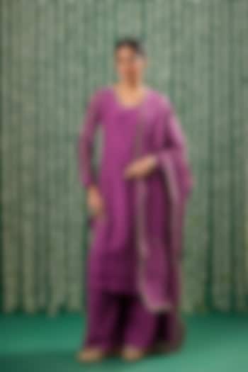 Wine Chanderi Silk Aari Embroidered Kurta Set by Cupid Cotton at Pernia's Pop Up Shop