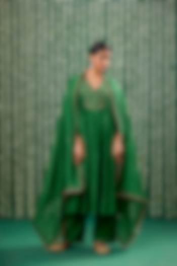 Green Chanderi Silk Resham Embroidered Kurta Set by Cupid Cotton at Pernia's Pop Up Shop