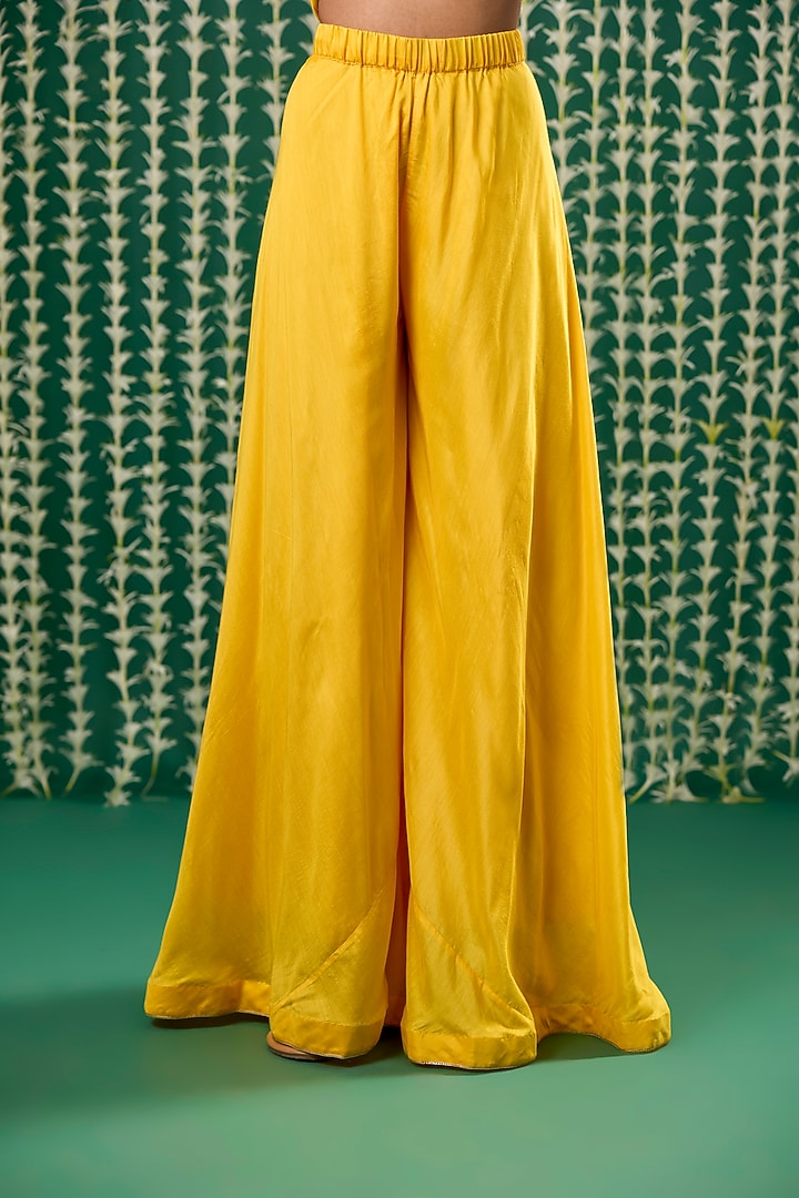 Yellow Silk Pitta Embroidered Kurta Set by Cupid Cotton at Pernia's Pop Up Shop