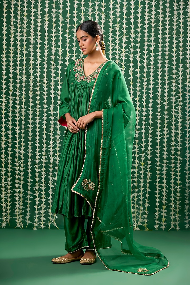 Green Silk Zardosi Embroidered Kurta Set by Cupid Cotton at Pernia's Pop Up Shop