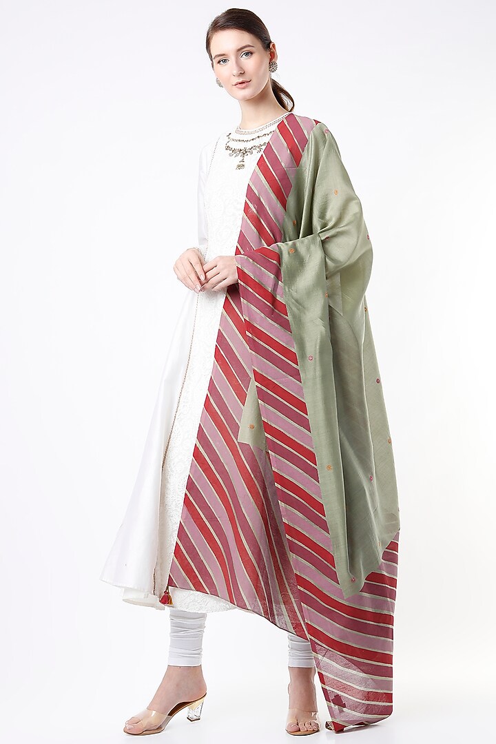 Cadmium Red & Blush Pink Dupatta by Vineet Rahul at Pernia's Pop Up Shop