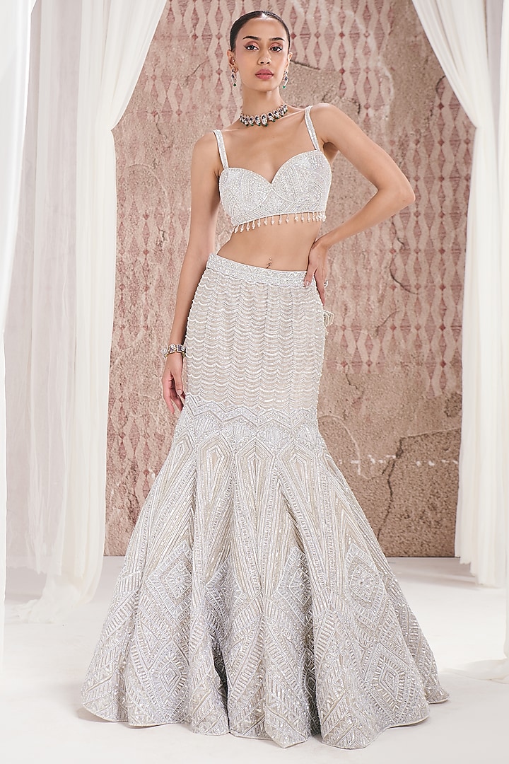 Ivory Organza Sequins Embroidered Fish-Cut Bridal Lehenga Set by DISHA ARORA at Pernia's Pop Up Shop