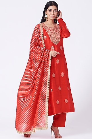 Orange Dabka Embroidered Kurta Set by Dabka Dori