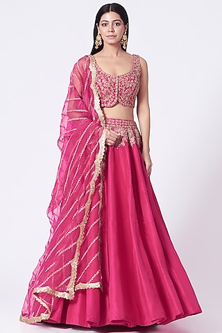 Hot Pink Dabka Embroidered Lehenga Set by Dabka Dori