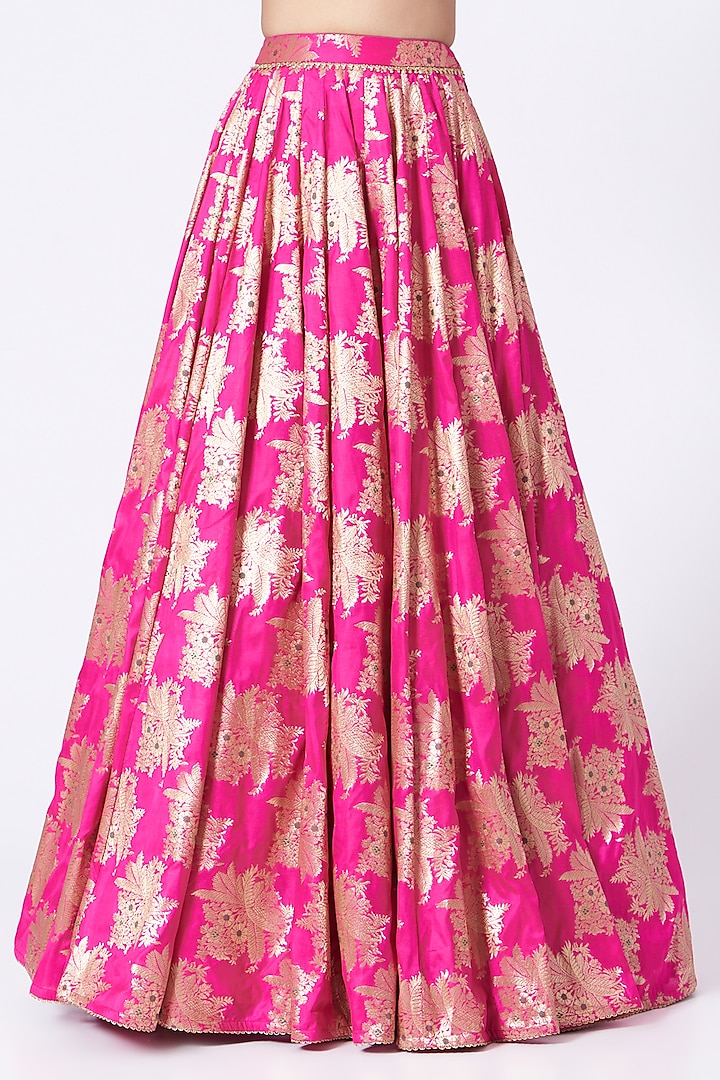 Fuchsia Banarasi Silk Wedding Lehenga Set by Dabka Dori at Pernia's Pop Up Shop