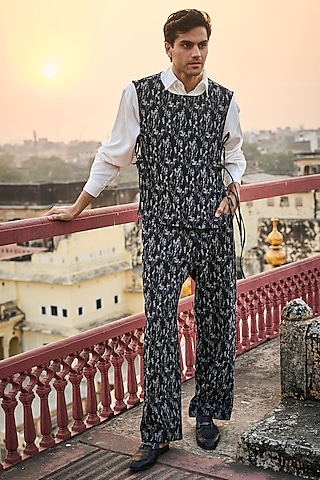 Multi-Colored Cotton Polyester Jacquard Pant Set by Dash and Dot Men