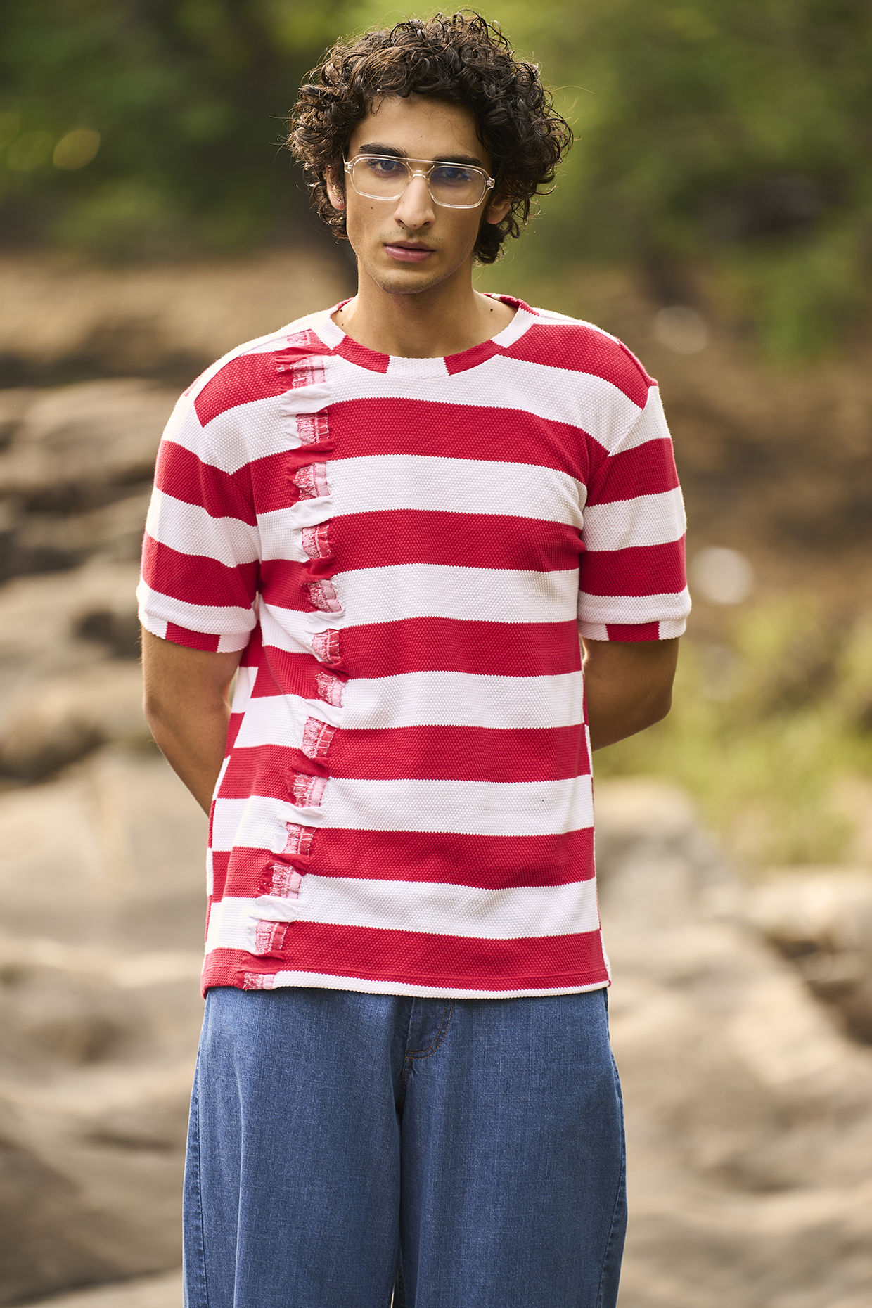 Red & White Textured Cotton Striped Printed T-Shirt by Dash and Dot Men