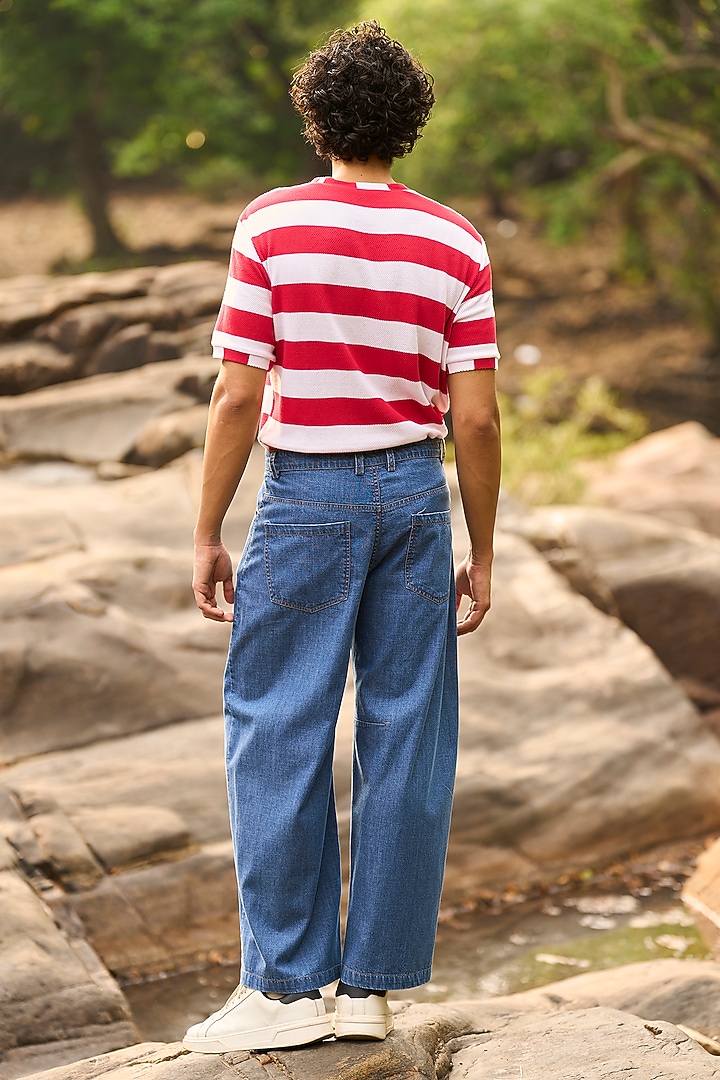Red & White Textured Cotton Striped Printed T-Shirt by Dash and Dot Men at Pernia's Pop Up Shop