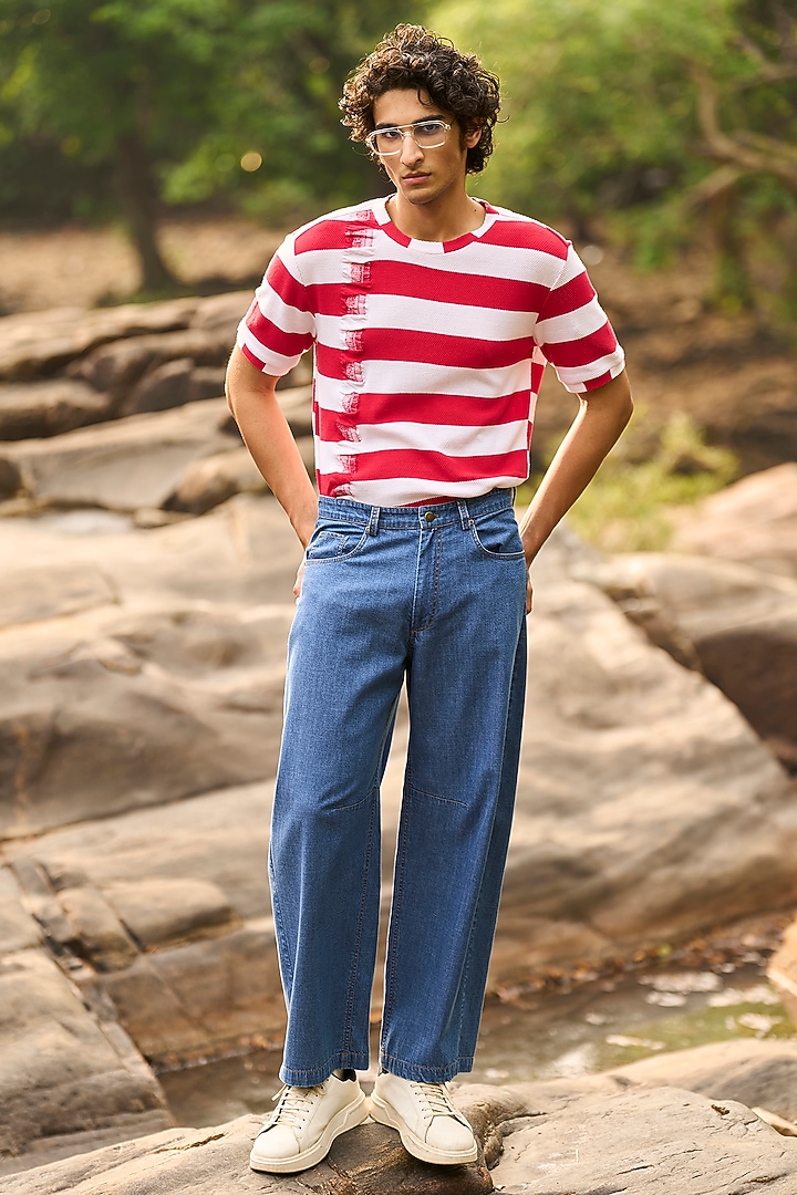Red & White Textured Cotton Striped Printed T-Shirt by Dash and Dot Men at Pernia's Pop Up Shop