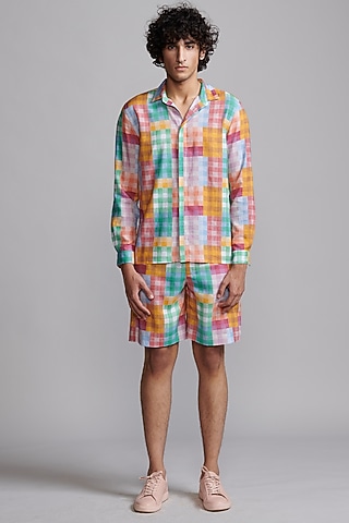 Multi-Colored Linen & Viscose Checkered Printed Shorts by Dash and Dot Men