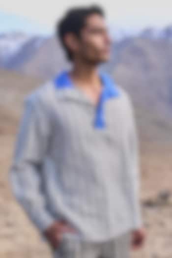 Black & White Linen Striped T-Shirt by Dash and Dot Men