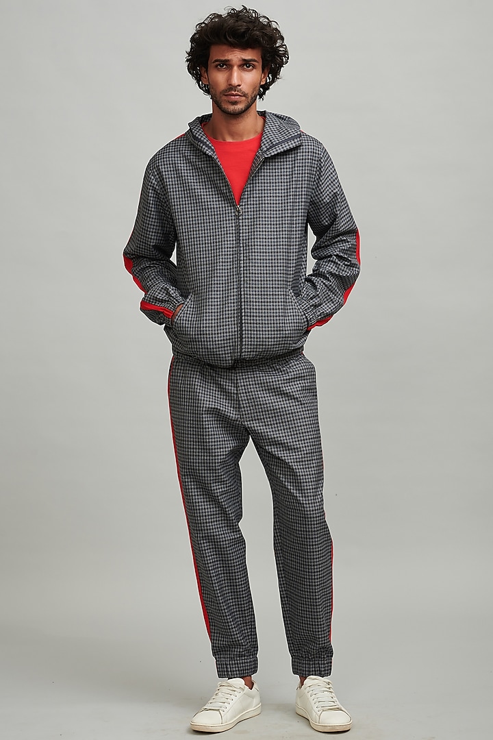 Grey Polyester Checkered Elasticated Pant Set by Dash and Dot Men
