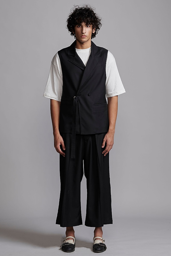 Black Polyester & Viscose Wide-Leg Pants by Dash and Dot Men