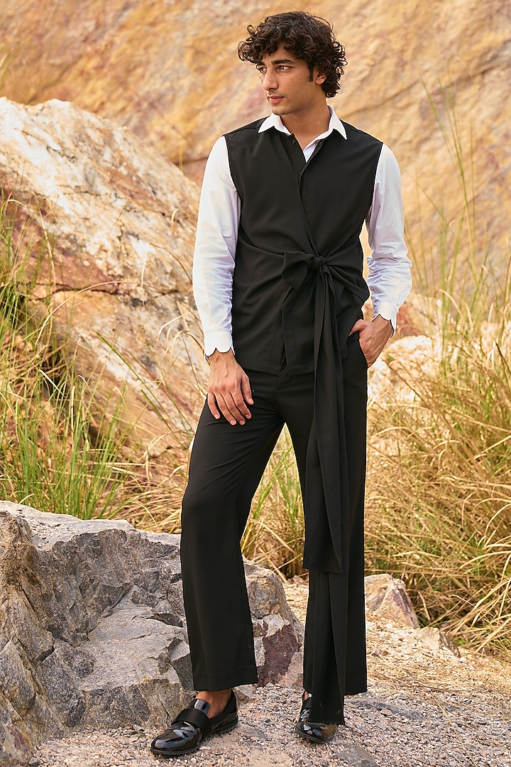 Black Suiting Wide Legged Pants by Dash and Dot Men