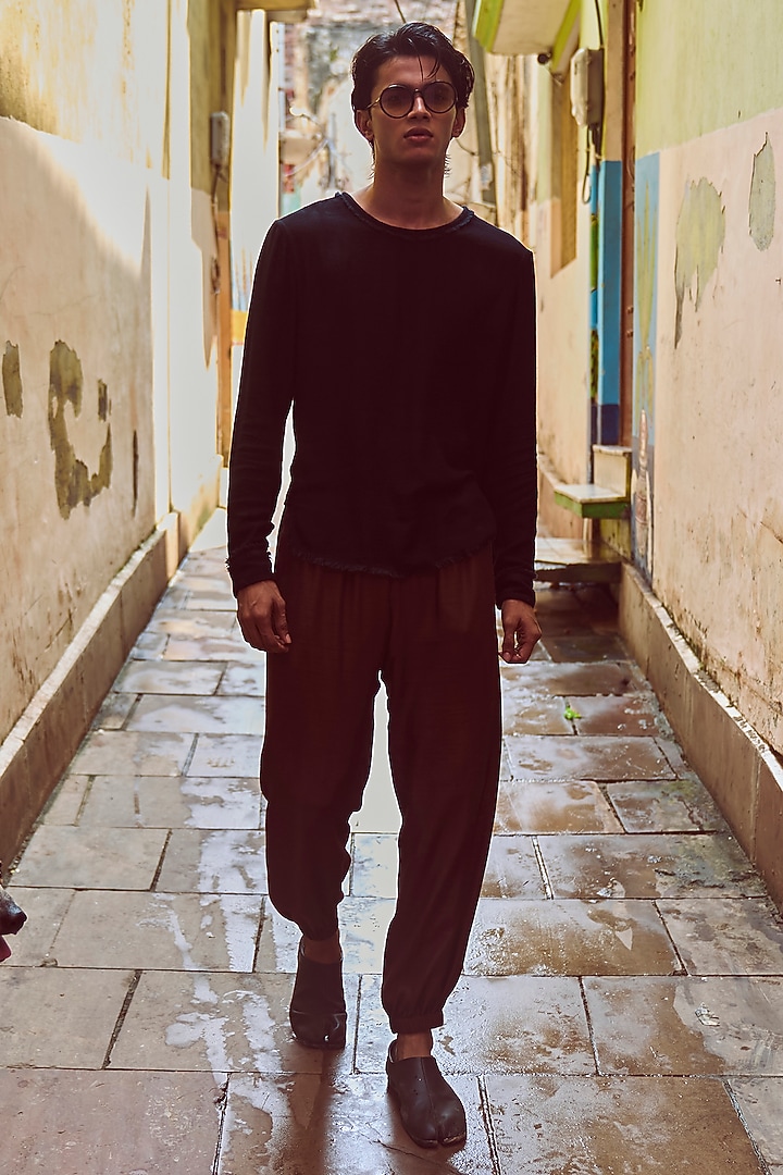 Black Textured Slub Asymmetrical T-Shirt by Dash and Dot Men at Pernia's Pop Up Shop