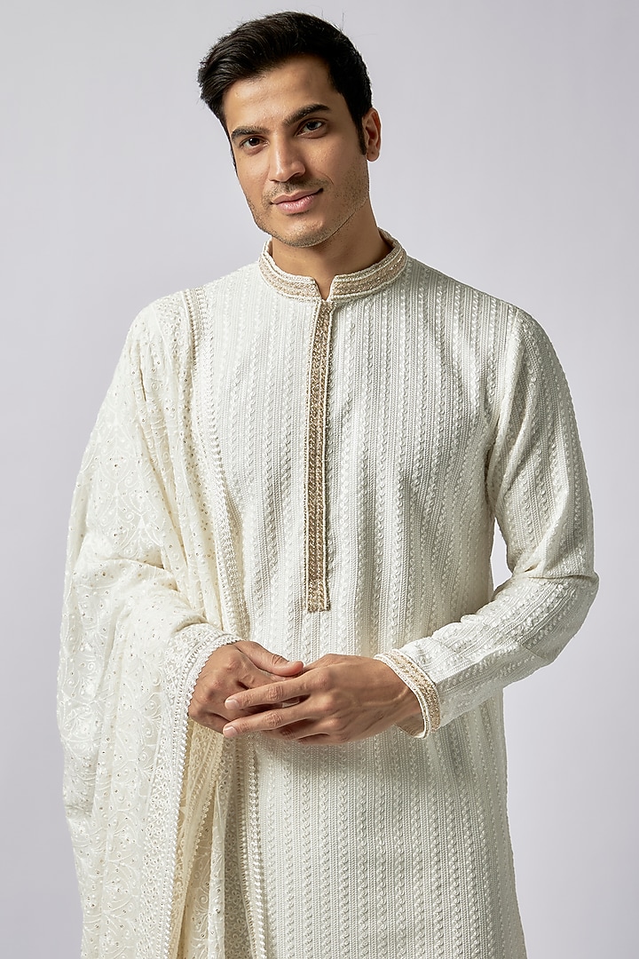White Georgette Chikankari Embroidered Lucknowi Kurta Set by Dapper & Dare at Pernia's Pop Up Shop