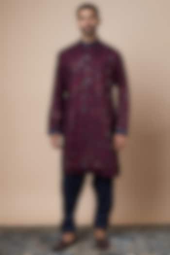 Maroon Georgette Floral Embroidered Kurta Set by Dapper & Dare at Pernia's Pop Up Shop