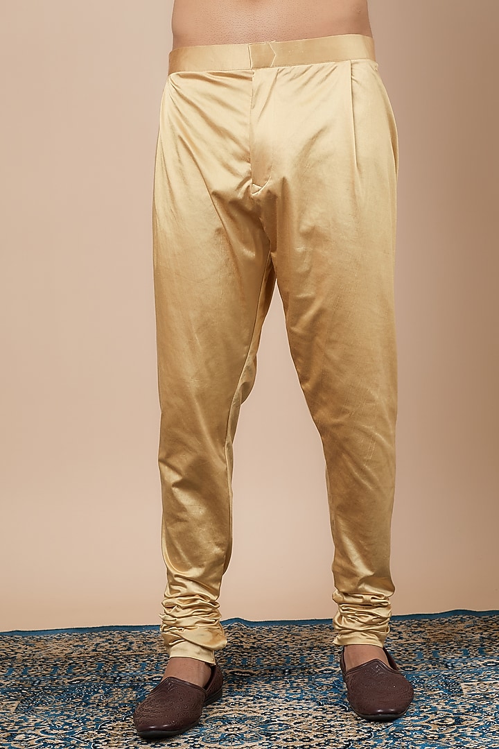 Gold Georgette Embroidered Kurta Set by Dapper & Dare at Pernia's Pop Up Shop
