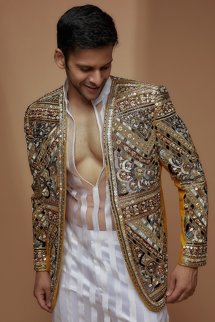 Turmeric Yellow Jute Cotton Blend Embroidered Indo-Western Set by Dapper & Dare at Pernia's Pop Up Shop