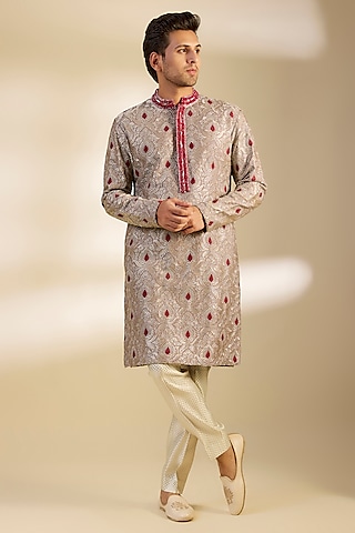 Mauve Crepe Abstract Printed & Embroidered Kurta Set by Dapper & Dare