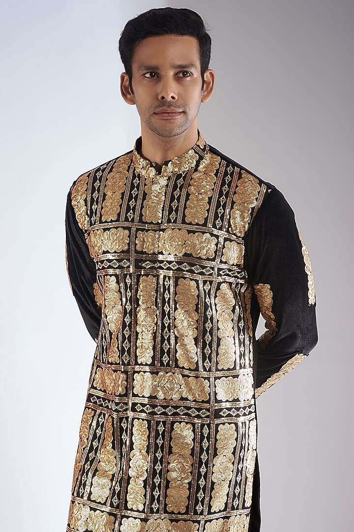 Black & Gold Sequins Georgette Kurta Set by Dapper & Dare at Pernia's Pop Up Shop