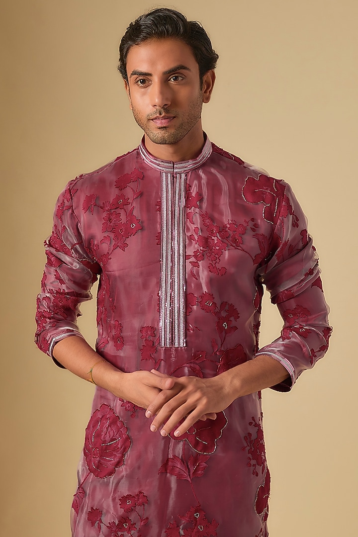 Maroon Organza Floral Printed Kurta Set by Dapper & Dare at Pernia's Pop Up Shop