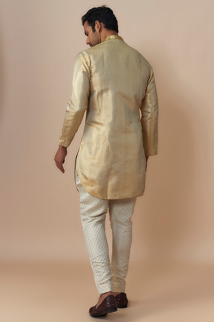 Gold Pure Organza Kurta Set by Dapper & Dare at Pernia's Pop Up Shop