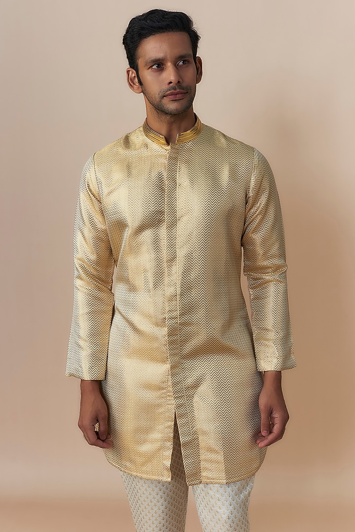 Gold Pure Organza Kurta Set by Dapper & Dare at Pernia's Pop Up Shop