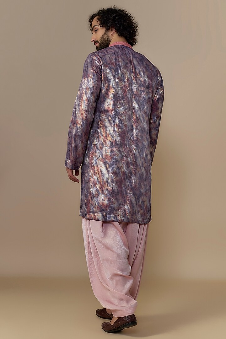 Pink Sandwash Abstract Printed Kurta Set by Dapper & Dare at Pernia's Pop Up Shop