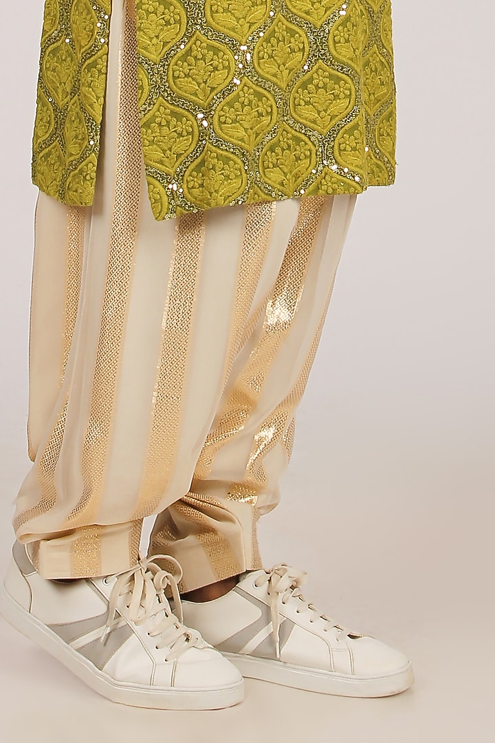 Olive Green Viscose Kurta Set by Dapper & Dare at Pernia's Pop Up Shop