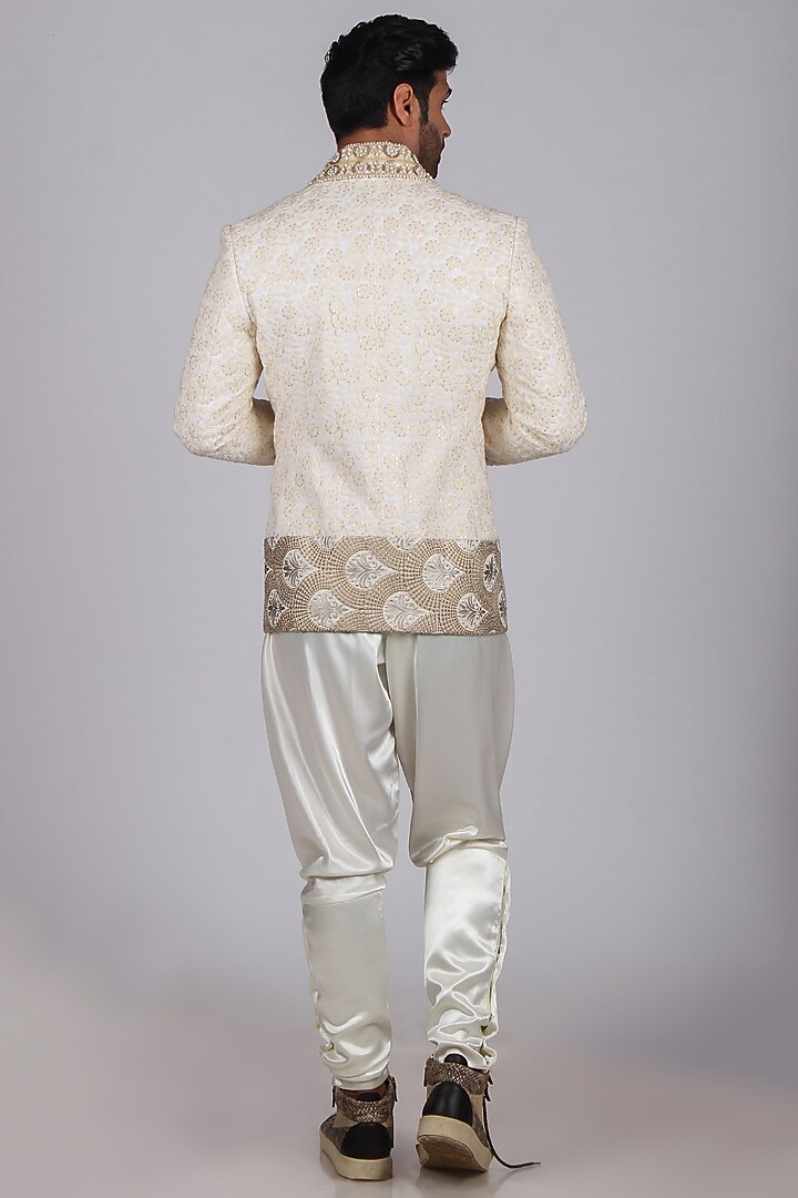 Cream & Gold Embellished Indo Western Set by Dapper & Dare at Pernia's Pop Up Shop