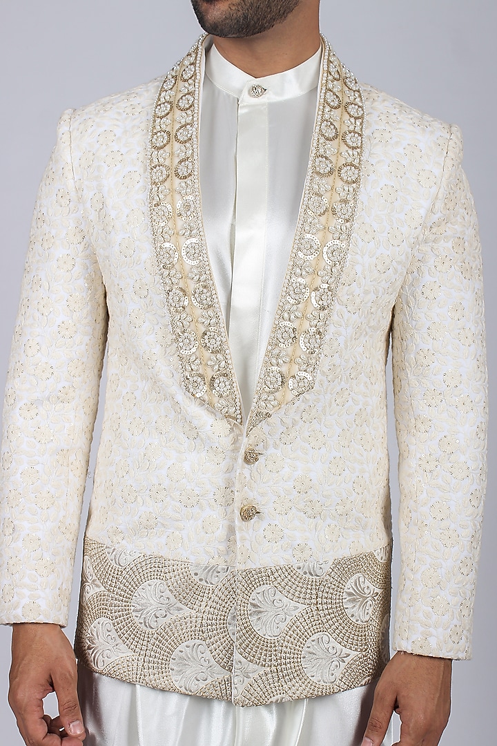 Cream & Gold Embellished Indo Western Set by Dapper & Dare at Pernia's Pop Up Shop