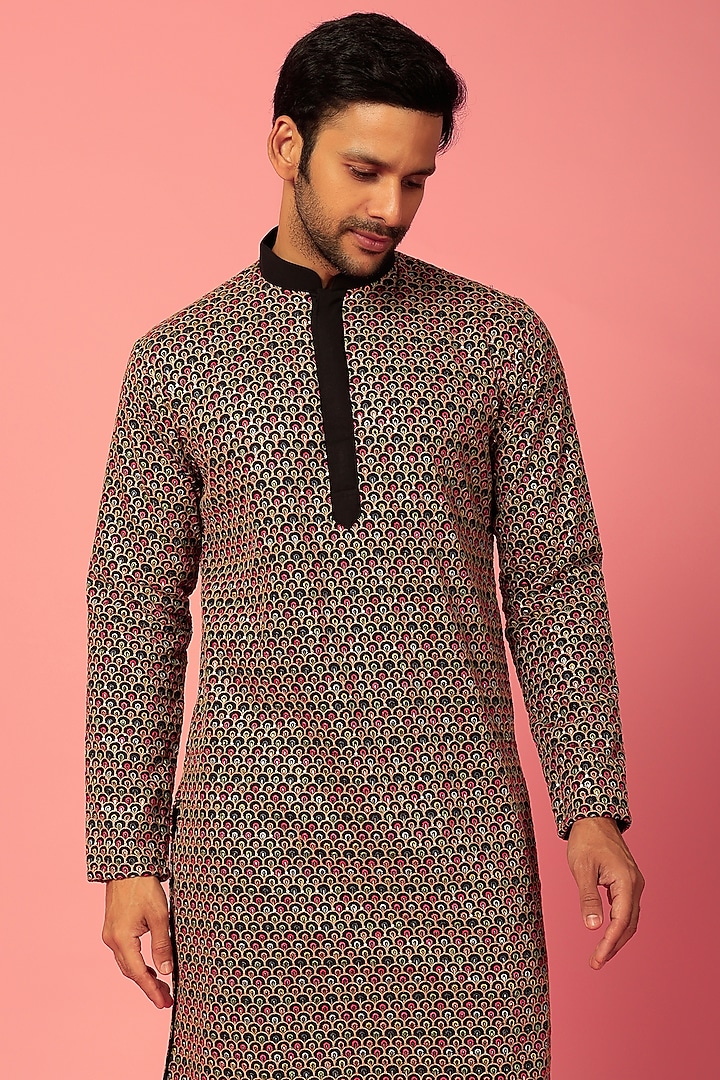 Black Embroidered Kurta Set by Darzi House at Pernia's Pop Up Shop