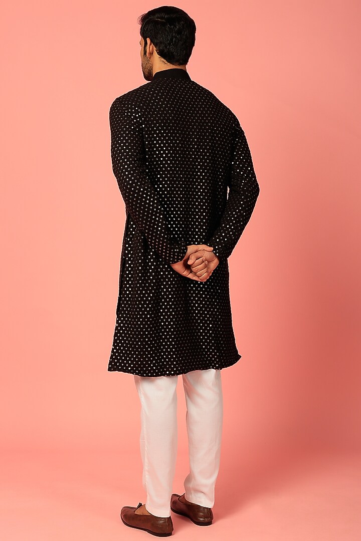 Black Kurta Set With Embroidery by Darzi House at Pernia's Pop Up Shop
