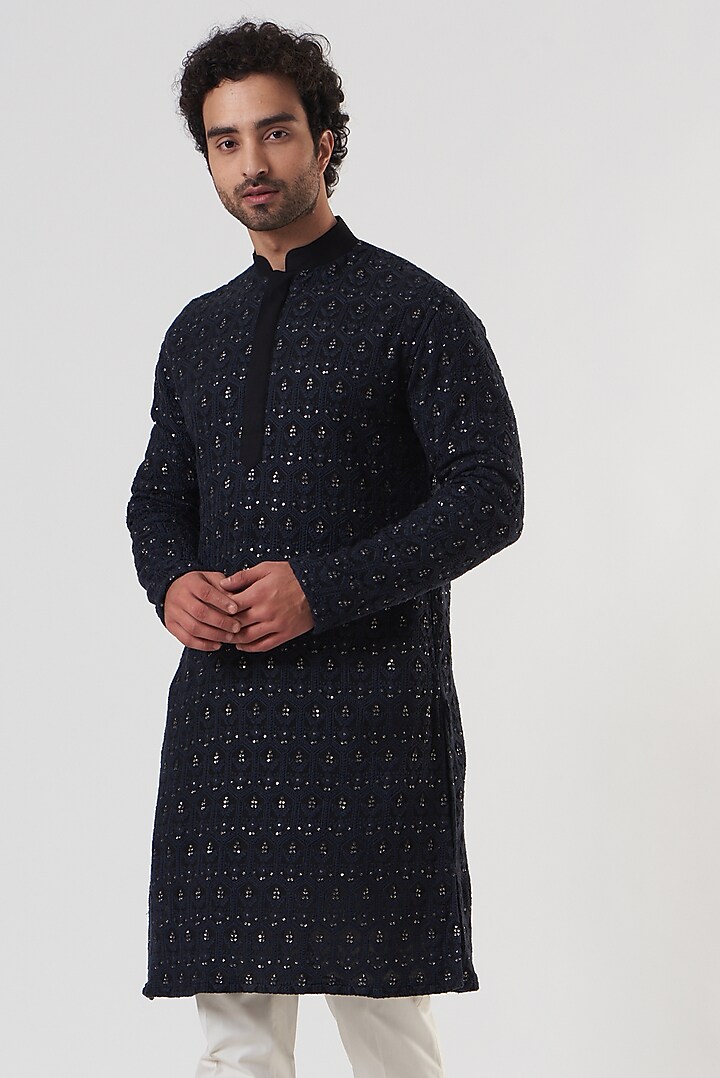 Black Embroidered Kurta Set by Darzi House at Pernia's Pop Up Shop