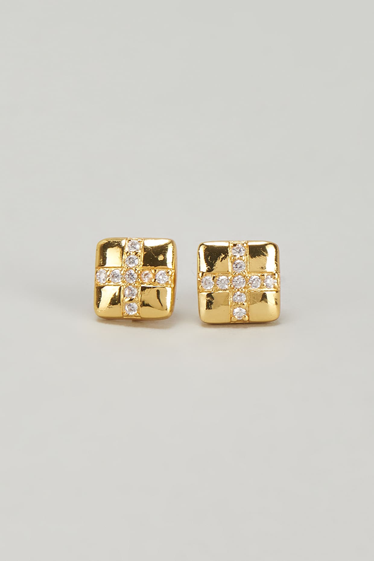 Entrancing Square Diamond Stud Earrings-Candere by Kalyan Jewellers