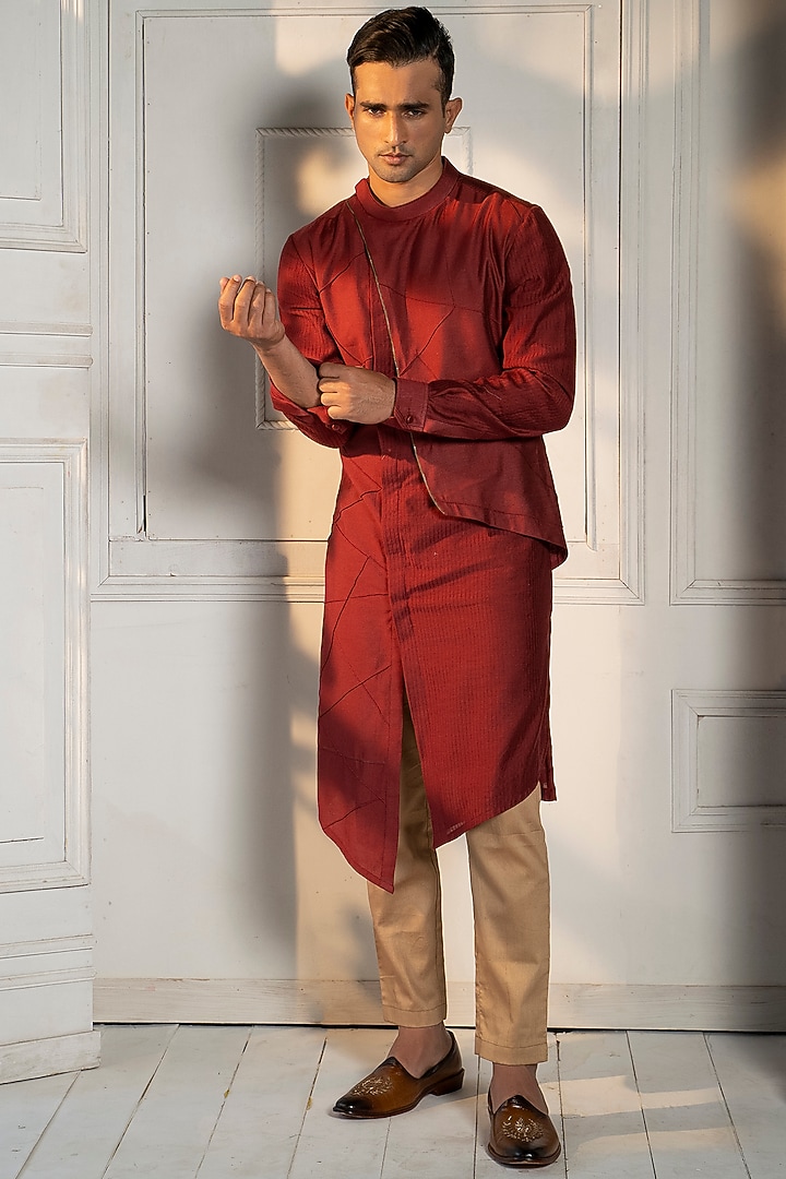 Maroon Chanderi Silk Kurta Set by DEEPAK & MADHU at Pernia's Pop Up Shop