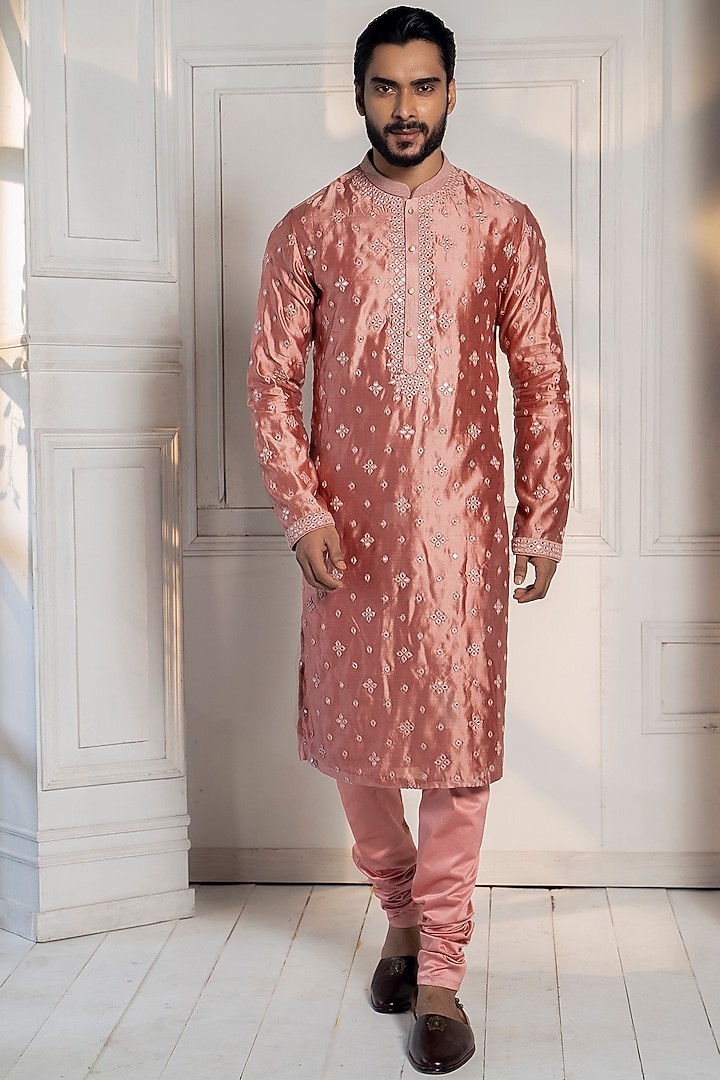 Dusty Rose Embroidered Kurta Set by DEEPAK & MADHU at Pernia's Pop Up Shop