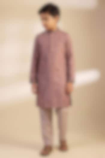 Rose Pink Moonga Silk Paisley Printed Kurta Set For Boys by Dapper & Dare Kids at Pernia's Pop Up Shop