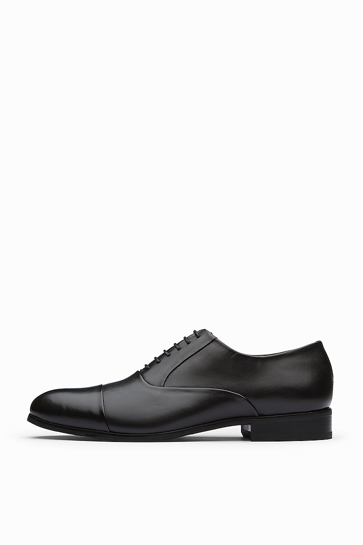 Black Calf Leather Oxford Shoes by Dapper Shoes Co. at Pernia's Pop Up Shop