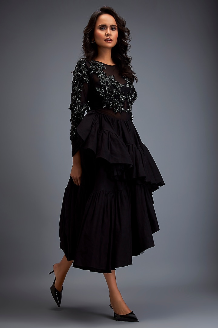 Black Twill Hand Embroidered Co-Ord Set by Deepika Arora at Pernia's Pop Up Shop