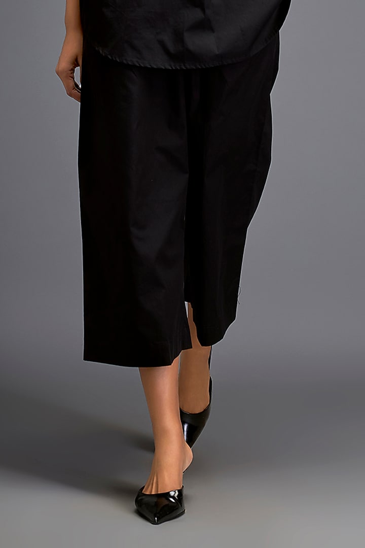 Black Cotton Embellished Co-Ord Set by Deepika Arora at Pernia's Pop Up Shop