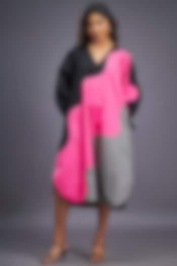 Black & Pink Cotton Oversized Midi Dress by Deepika Arora